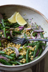 warm grain salad with green beans and dill