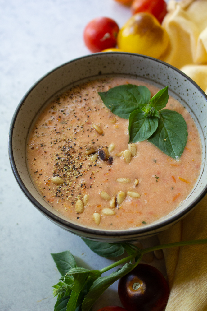 creamy summer tomato soup